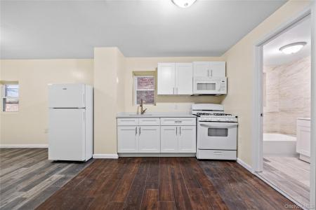 13 Van Cortlandt Park Avenue, Yonkers, Nova Iorque 10705, Estados Unidos