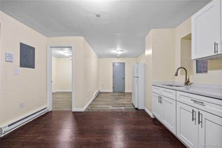 13 Van Cortlandt Park Avenue, Yonkers, Nova Iorque 10705, Estados Unidos