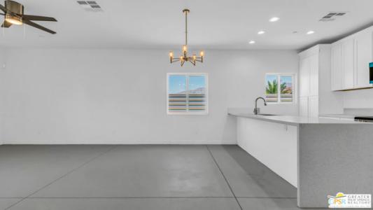 Sarita Drive, Desert Hot Springs, California 92240, HOA KỲ