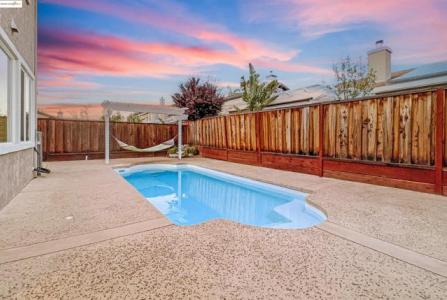 DANTE COURT, Brentwood, California 94513-9999, HOA KỲ