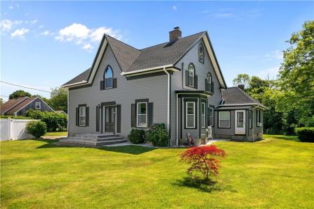 93 East Main Road, Portsmouth, RI 02871, USA