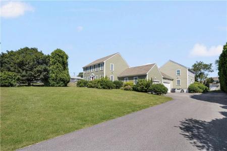 18 Vanderbilt Lane, Portsmouth, Rhode Island 02871