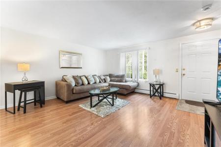 60 Hawthorne Place 3, North Providence, Rhode Island 02904, Estados Unidos