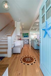 10 Julia Court, Middletown, Rhode Island 02842