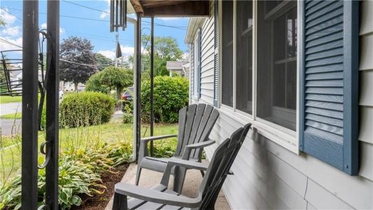 26 Winthrop Street, East Providence, רוד איילנד 02915, ארצות הברית של אמריקה
