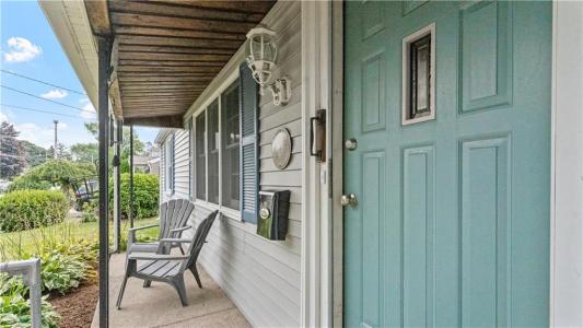 26 Winthrop Street, East Providence, רוד איילנד 02915, ארצות הברית של אמריקה