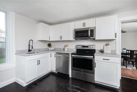 3 Curtis Lane, East Providence, Rhode Island 02915, USA