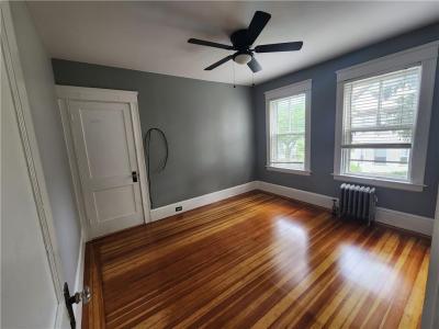 58 Seventh Street 2, East Providence, Rhode Island 02914, Estados Unidos