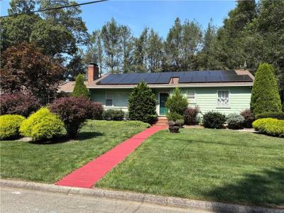 57 Ladderlook Road, Warwick, RI 02818, USA
