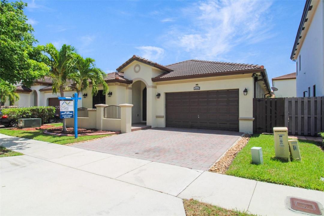 10502 SW 231 Terrace, Miami, 佛罗里达州 33190, 美国