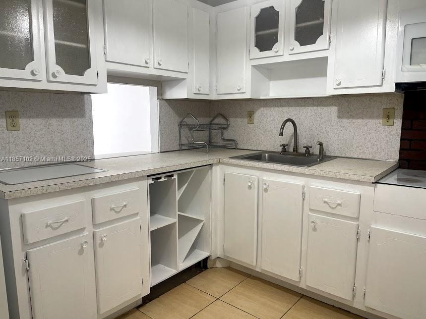 16710 NE 9th Ave 303, North Miami Beach, Floride 33162, États-Unis