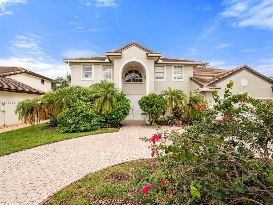 6669 W Segovia Cir W 6669, Pembroke Pines, פלורידה 33331, ארצות הברית של אמריקה