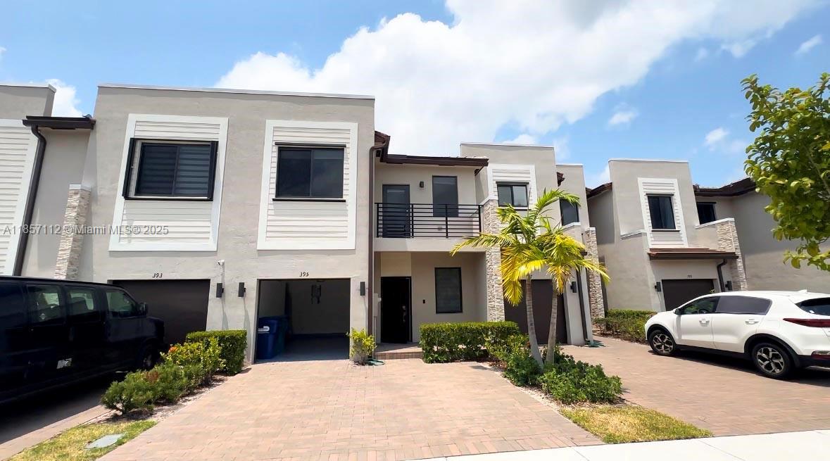 395 NE 211th Ter, Miami, פלורידה 33179, ארצות הברית של אמריקה 