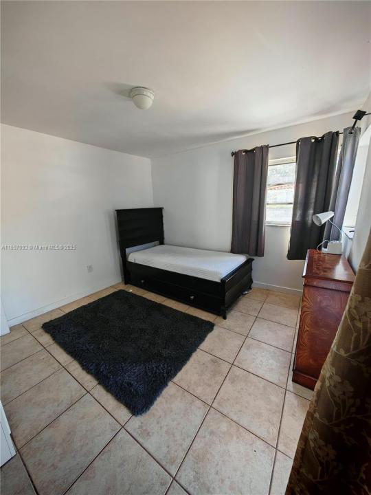 4807 Ponce De Leon Blvd 2, Coral Gables, Florida 33146, HOA KỲ