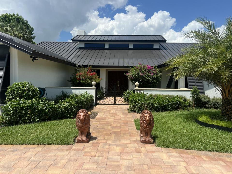5091 SE Burning Tree Circle, Mariner Sands Country Club, Stuart, Florida 34997