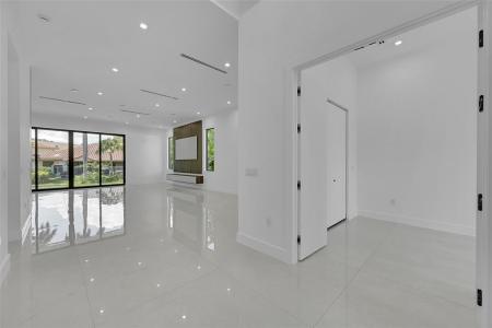 656 NW 21st St, West Wilton Manors, Wilton Manors, فلوريدا 33311, الولايات المتحدة