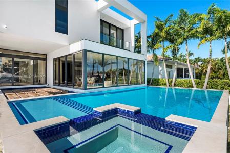 418 Sunset Dr, Hallandale Beach, Flórida 33009, Estados Unidos