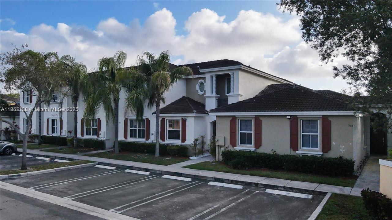 939 NE 42nd Ter, Homestead, Florida 33033