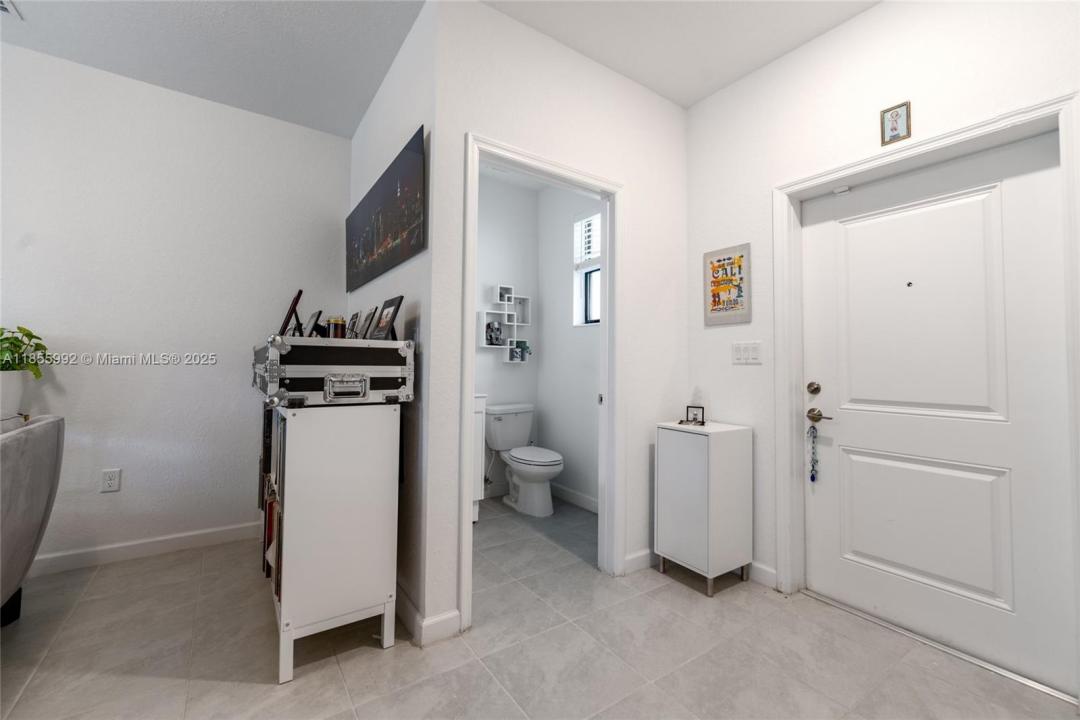 561 NW 204th St, Miami Gardens, Floride 33169, États-Unis