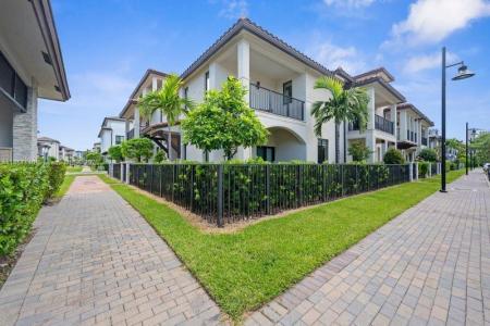 4712 NW 83rd Ave 0, Doral, Florida 33166, USA