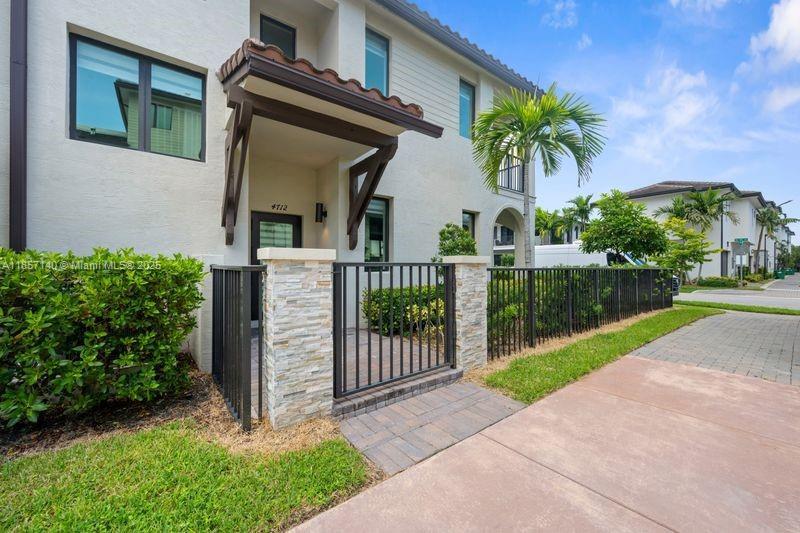 4712 NW 83rd Ave 0, Doral, Florida 33166, USA