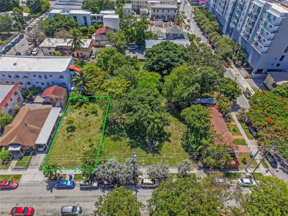 120 NW 7th Ave, Miami, Florida 33128, HOA KỲ