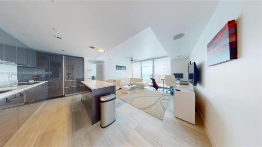 1451 Brickell Ave 1502, Miami, Florida 33131, USA