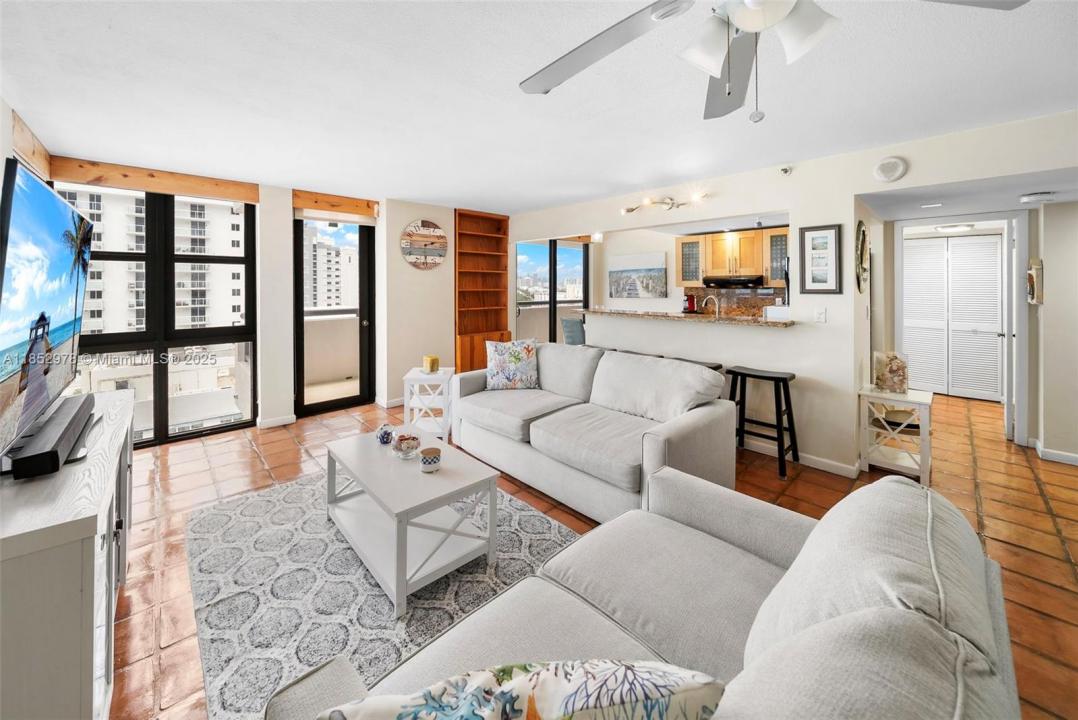2555 Collins Ave 1414, Miami Beach, Florida 33140