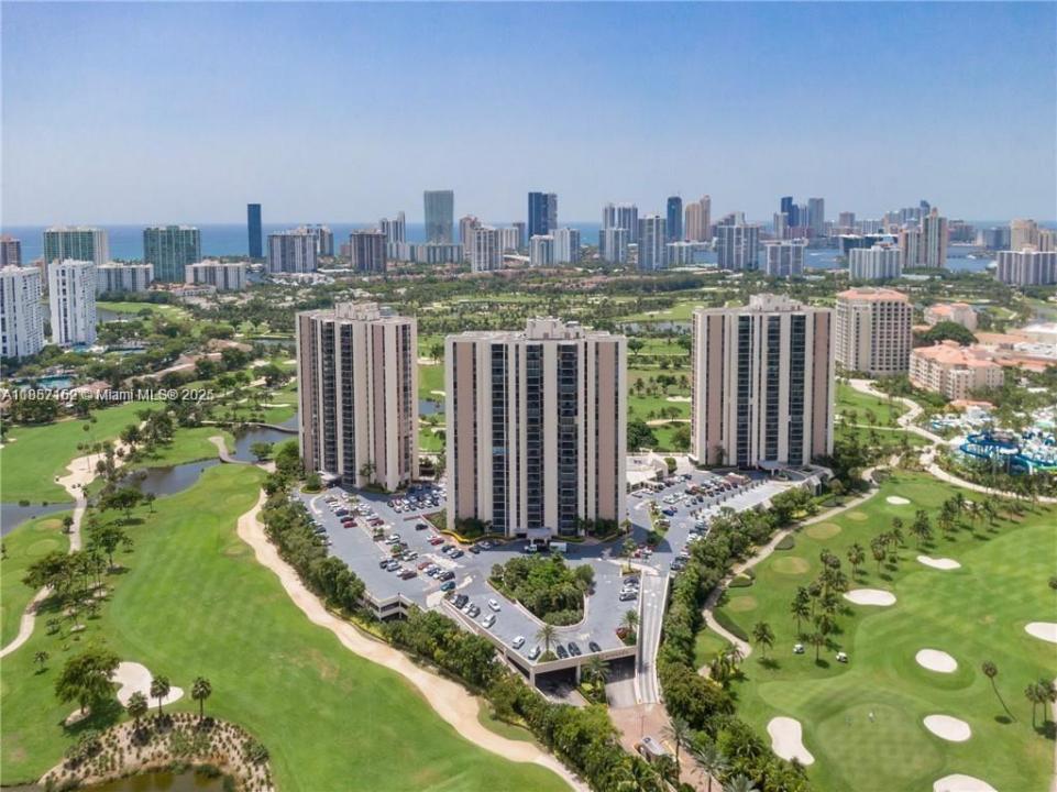 20301 W Country Club Dr 1425, Aventura, Florida 33180, Estados Unidos