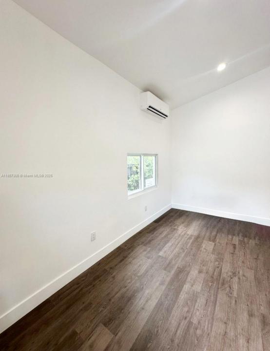 2126 NW 24th St A, Miami, Flórida 33142, Estados Unidos