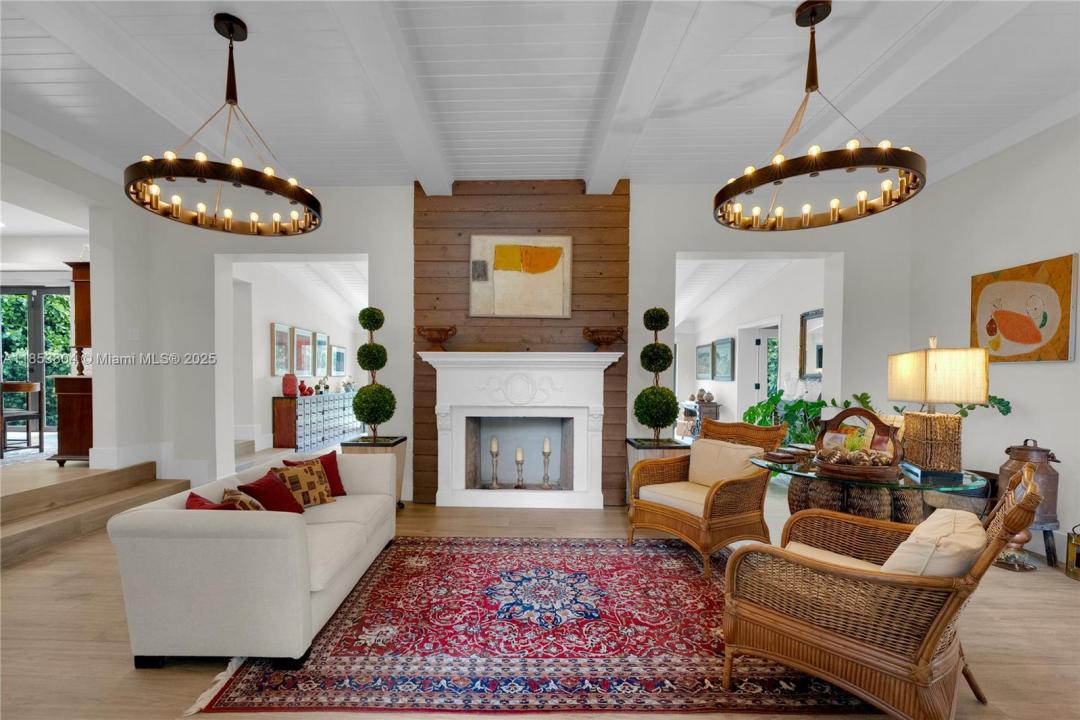 4475 N Meridian Ave, Miami Beach, Florida 33140, USA