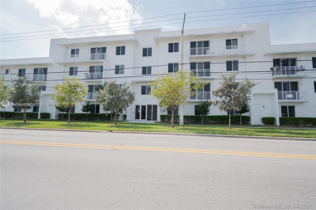 2651 NE 212th Ter 103, Miami, フロリダ 33180, アメリカ合衆国