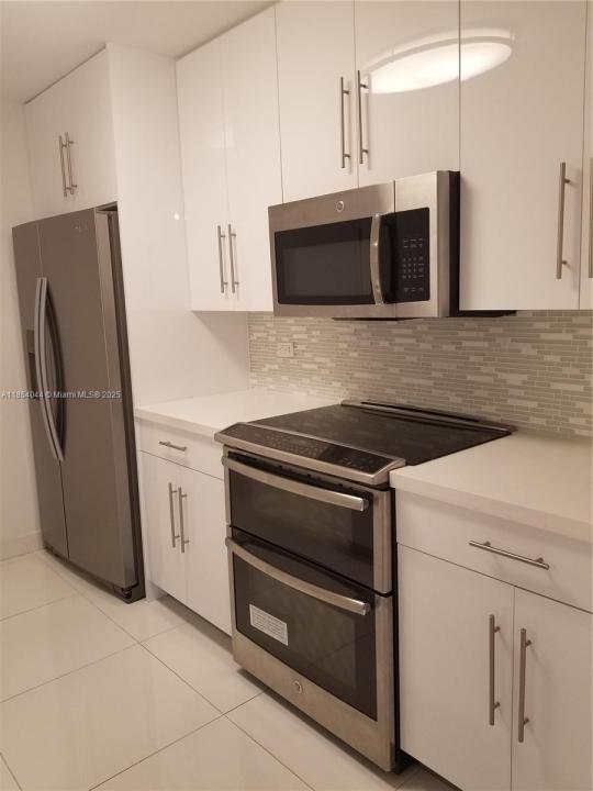 2651 NE 212th Ter 103, Miami, フロリダ 33180, アメリカ合衆国