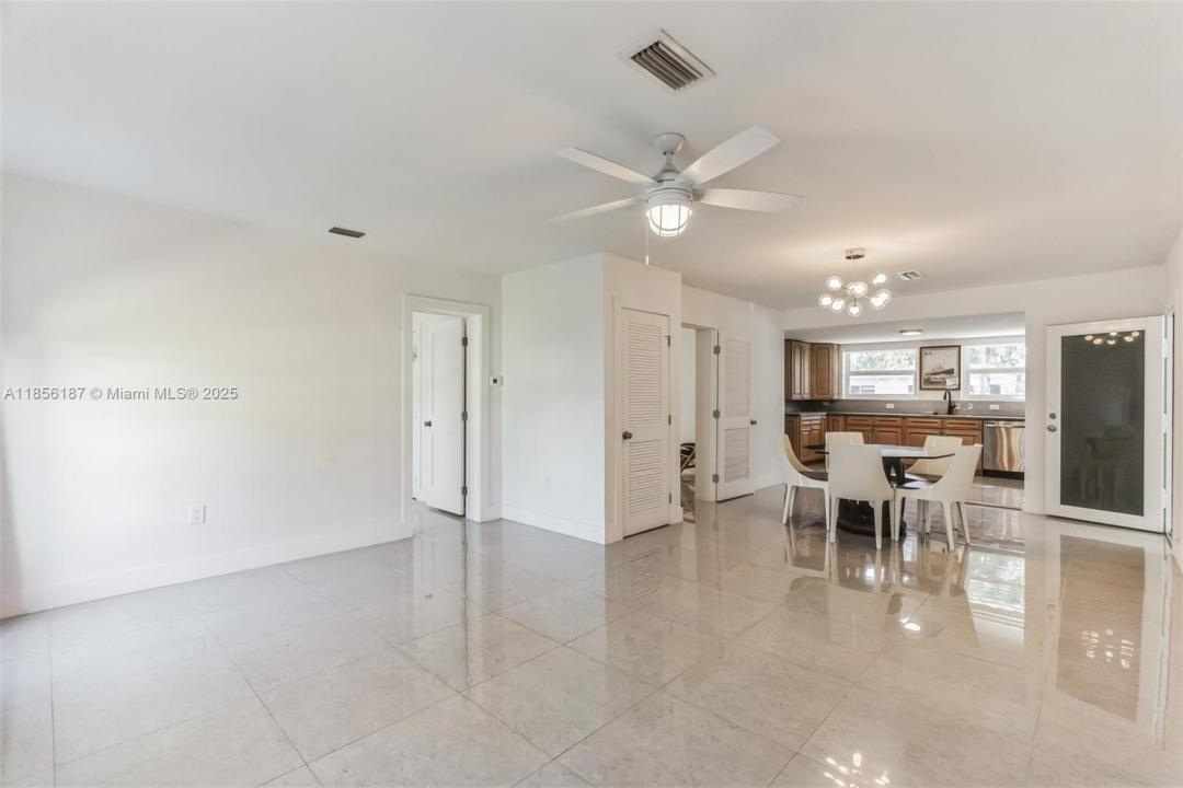 248 Carlisle Dr, Miami Springs, Floride 33166, États-Unis