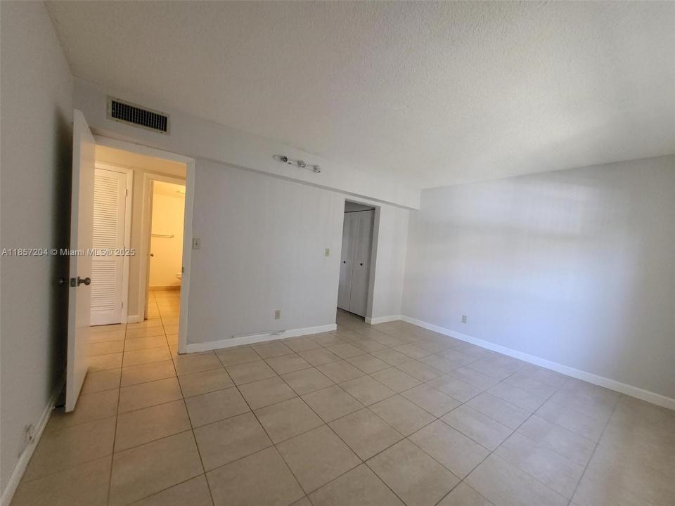 9011 SW 138th St A, Miami, Florida 33176, Amerika Birleşik Devletleri
