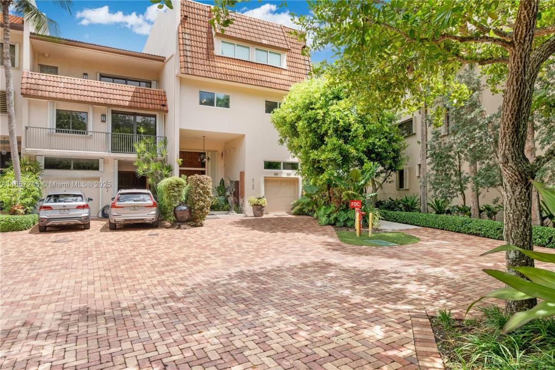 6100 Paradise Point Dr 6100, Palmetto Bay, פלורידה 33157, ארצות הברית של אמריקה