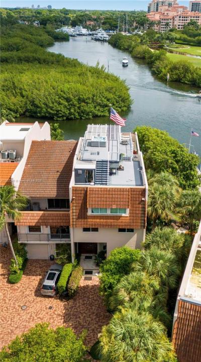 6100 Paradise Point Dr 6100, Palmetto Bay, פלורידה 33157, ארצות הברית של אמריקה