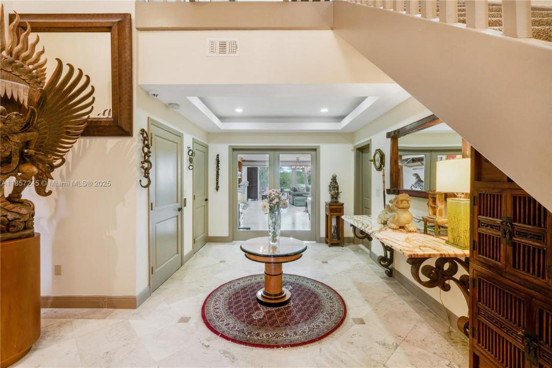 6100 Paradise Point Dr 6100, Palmetto Bay, פלורידה 33157, ארצות הברית של אמריקה