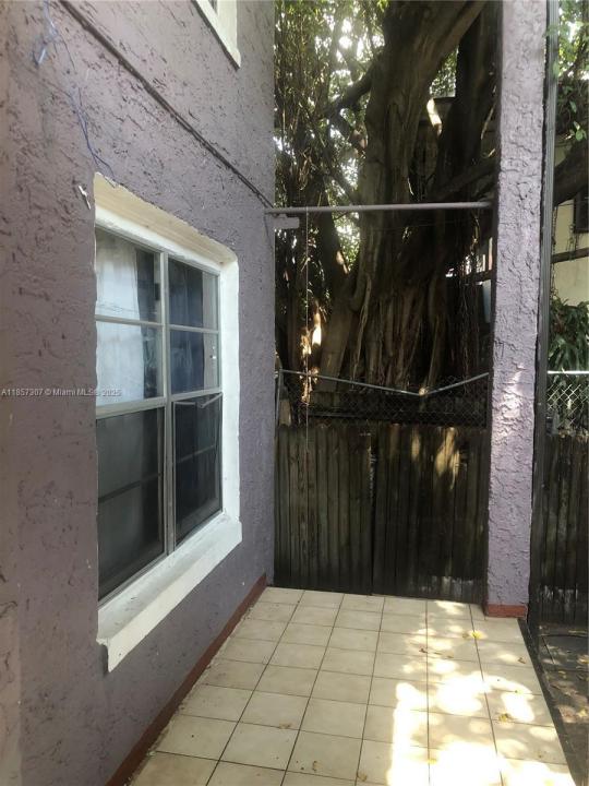 125 NW 7th Ave, Miami, Florida 33128, Stati Uniti