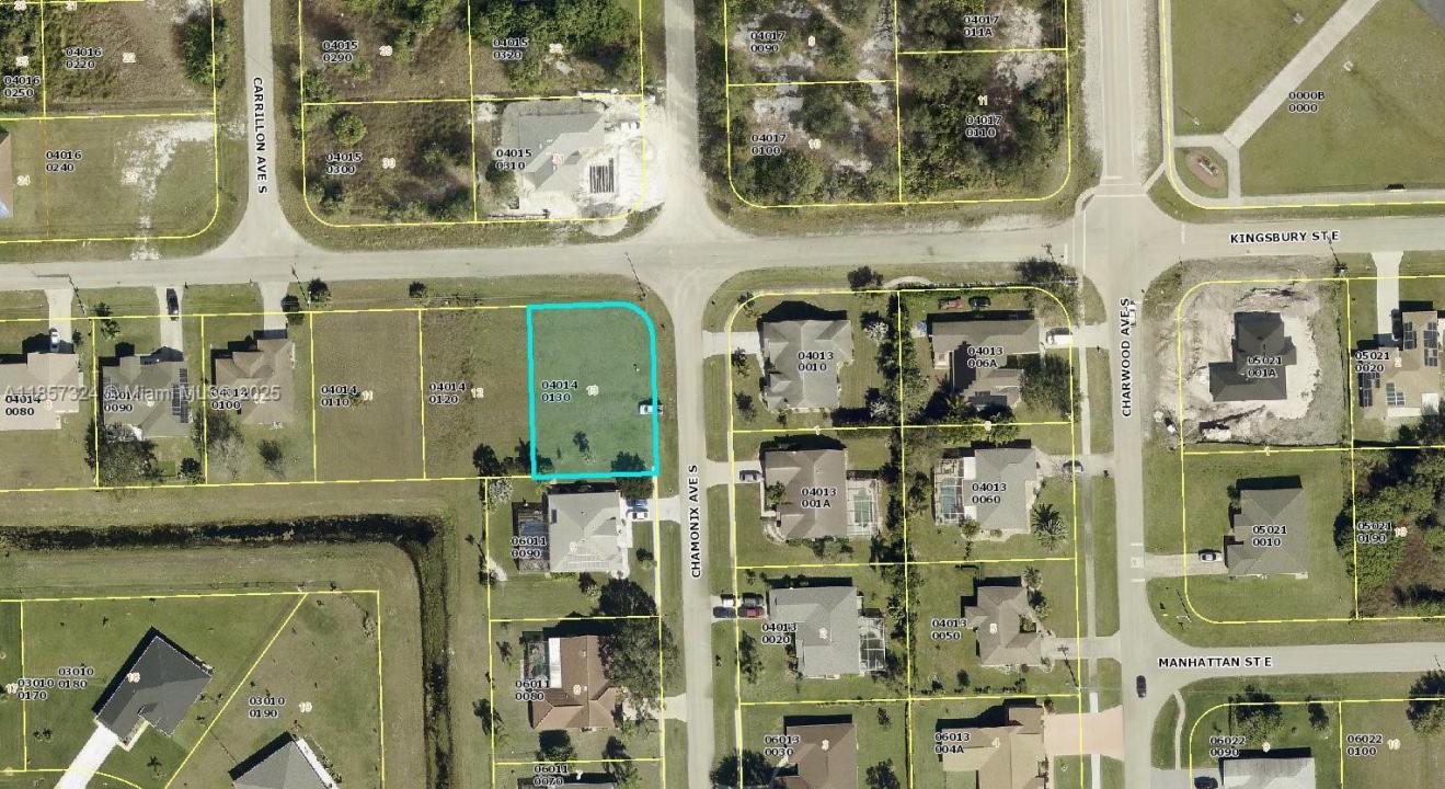 648 Kingsbury St E, Floride 33974, États-Unis