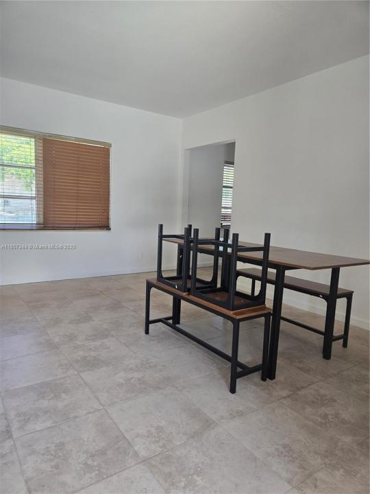 250 SE Park St 4, Dania Beach, Florida 33004, Stati Uniti