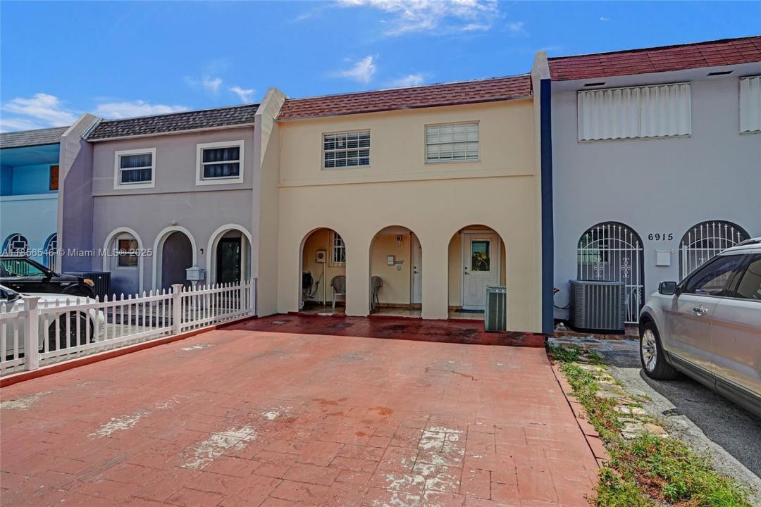 6925 W 3rd Ave, Hialeah, 플로리다 33014, 미국