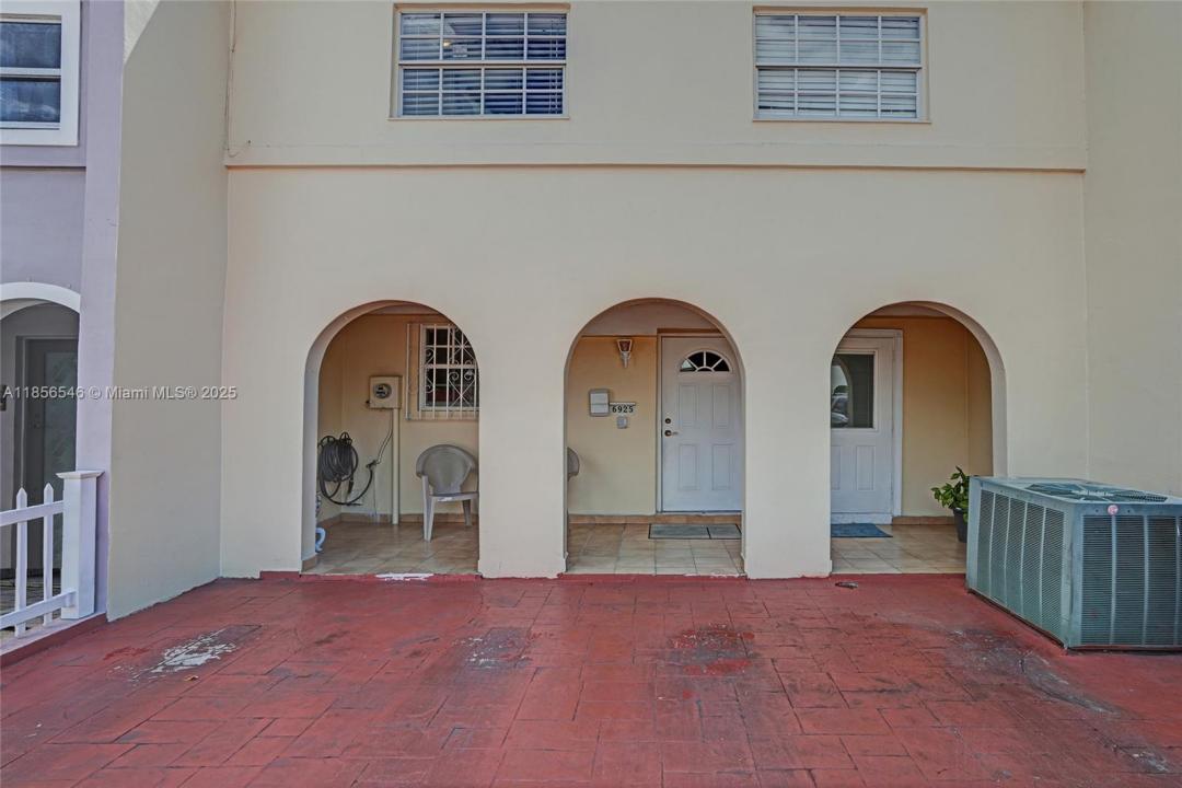 6925 W 3rd Ave, Hialeah, 플로리다 33014, 미국