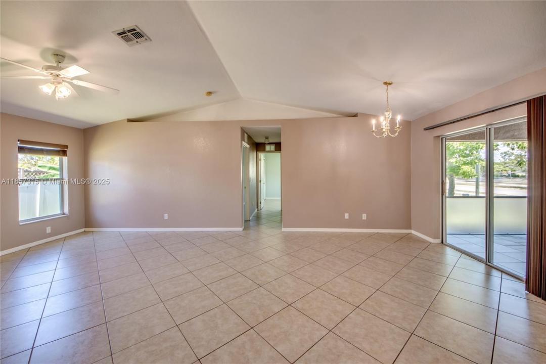 1601 SW 19th Street, Cape Coral, 佛罗里达州 33991, 美国