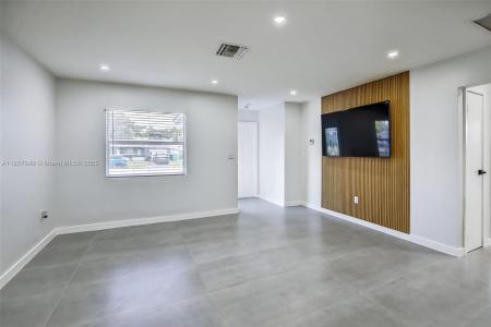 6861 NW 24th St, Sunrise, Florida 33313, USA