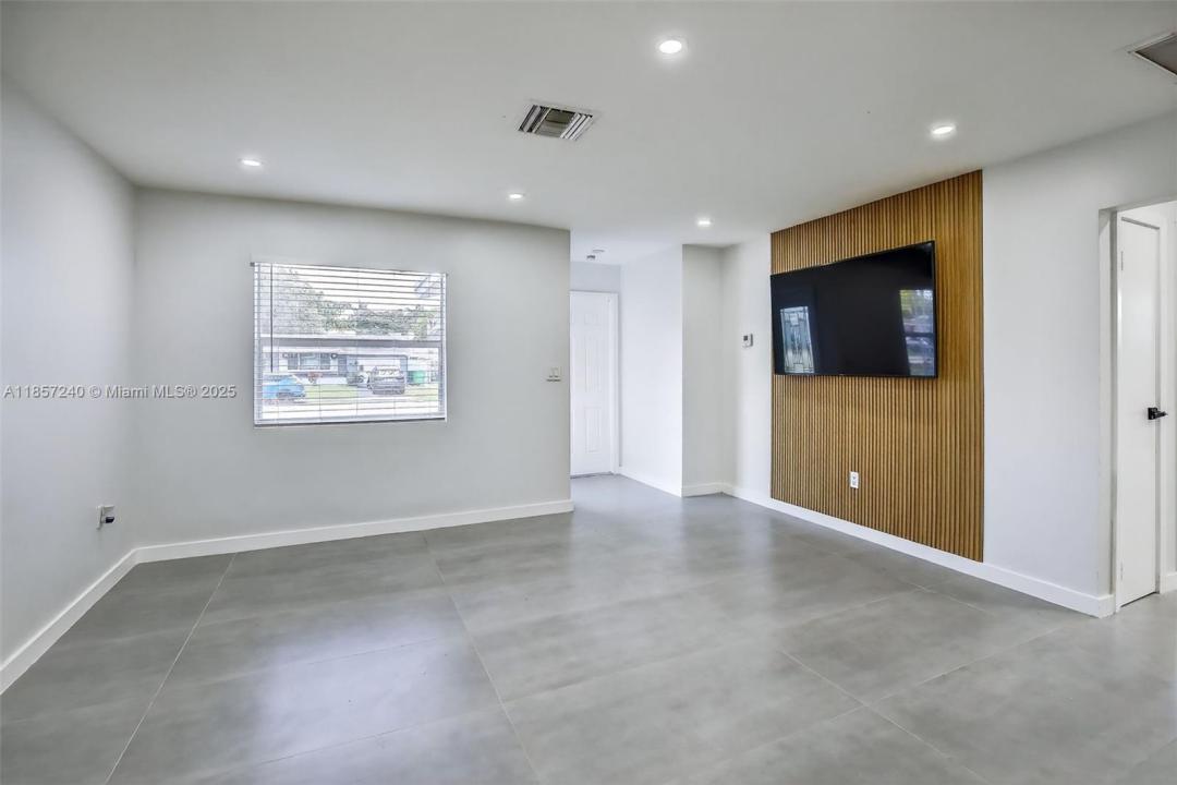 6861 NW 24th St, Sunrise, Floryda 33313, USA