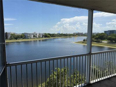 2900 N Course Dr 609, Pompano Beach, Florida 33069, USA