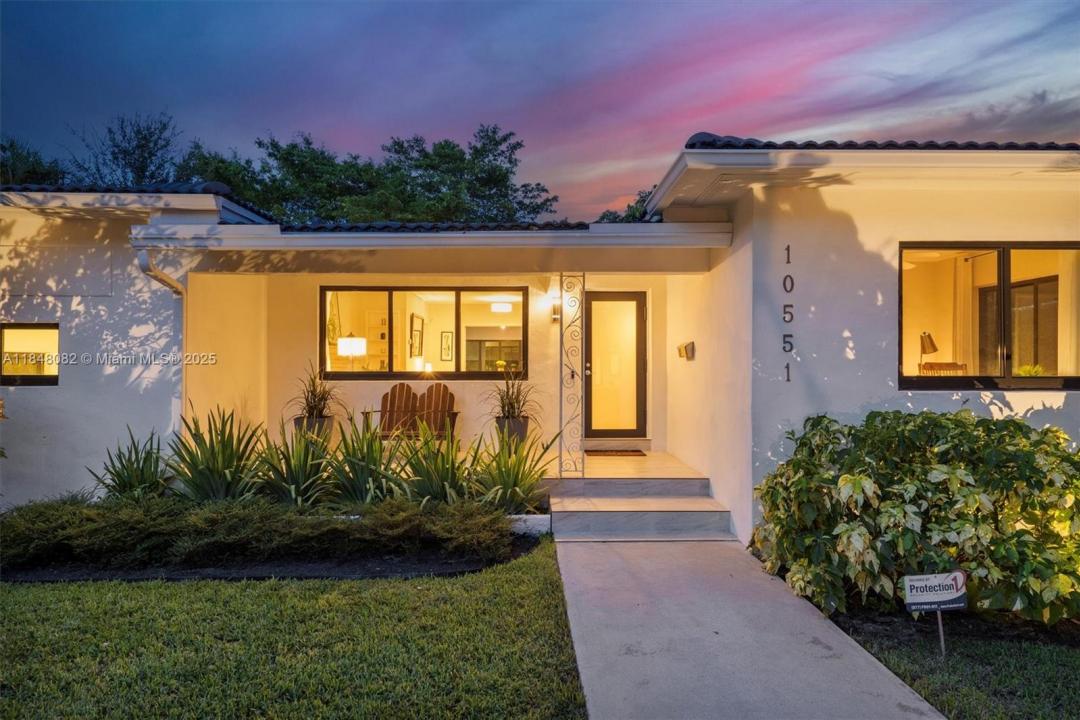 10551 NE 3rd Ave, Miami Shores, פלורידה 33138, ארצות הברית של אמריקה 