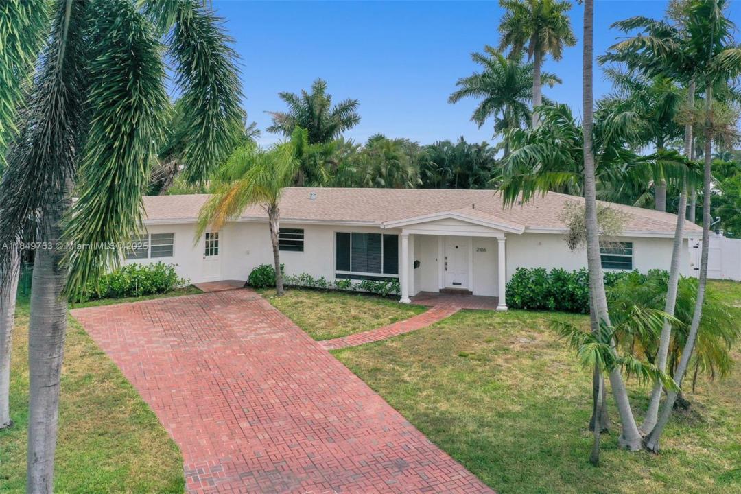 2106 NE 16th Ave, Wilton Manors, Florida 33305, Amerika Birleşik Devletleri