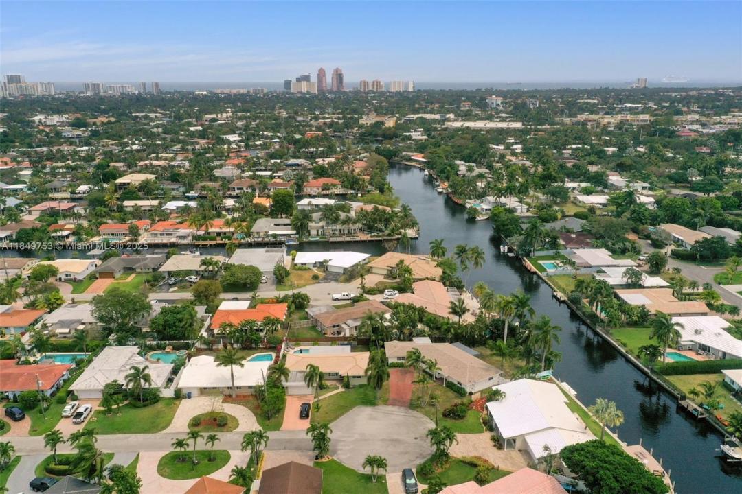 2106 NE 16th Ave, Wilton Manors, Florida 33305, Amerika Birleşik Devletleri
